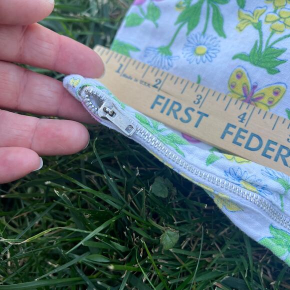 Vintage 17x17 Pillow Case Cover Floral Butterflies Groovy Retro Mod - Picture 4 of 7